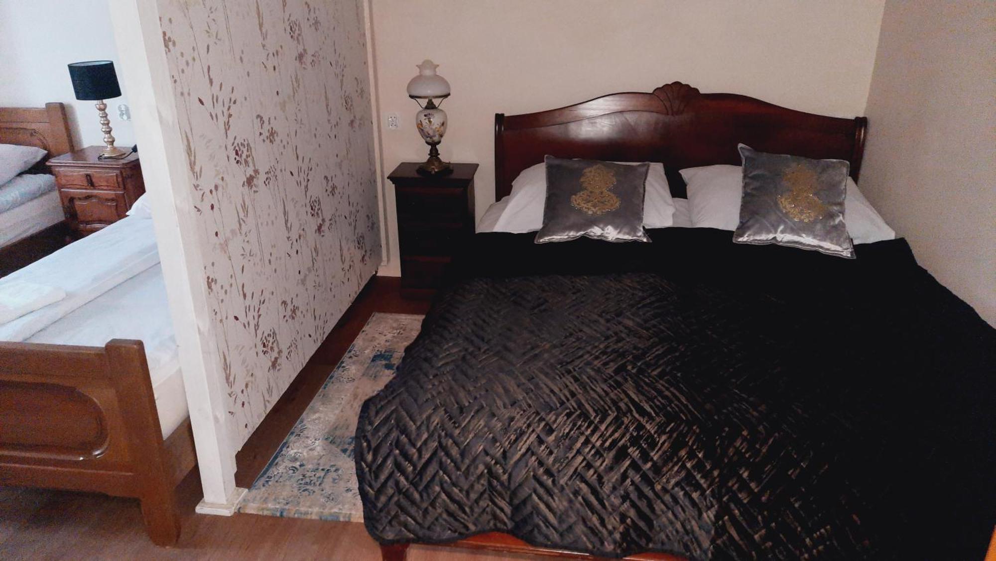 Hotel Rezydencja Rosa แชมิตช์ ภายนอก รูปภาพ