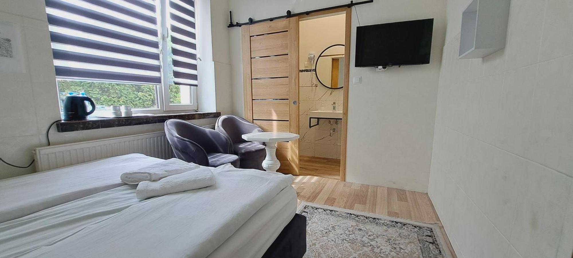 Hotel Rezydencja Rosa แชมิตช์ ภายนอก รูปภาพ